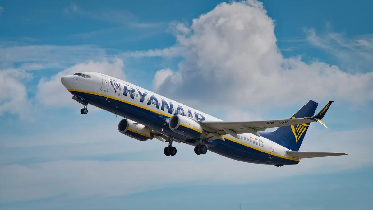 Переліт без стресу: поради стюардеси Ryanair