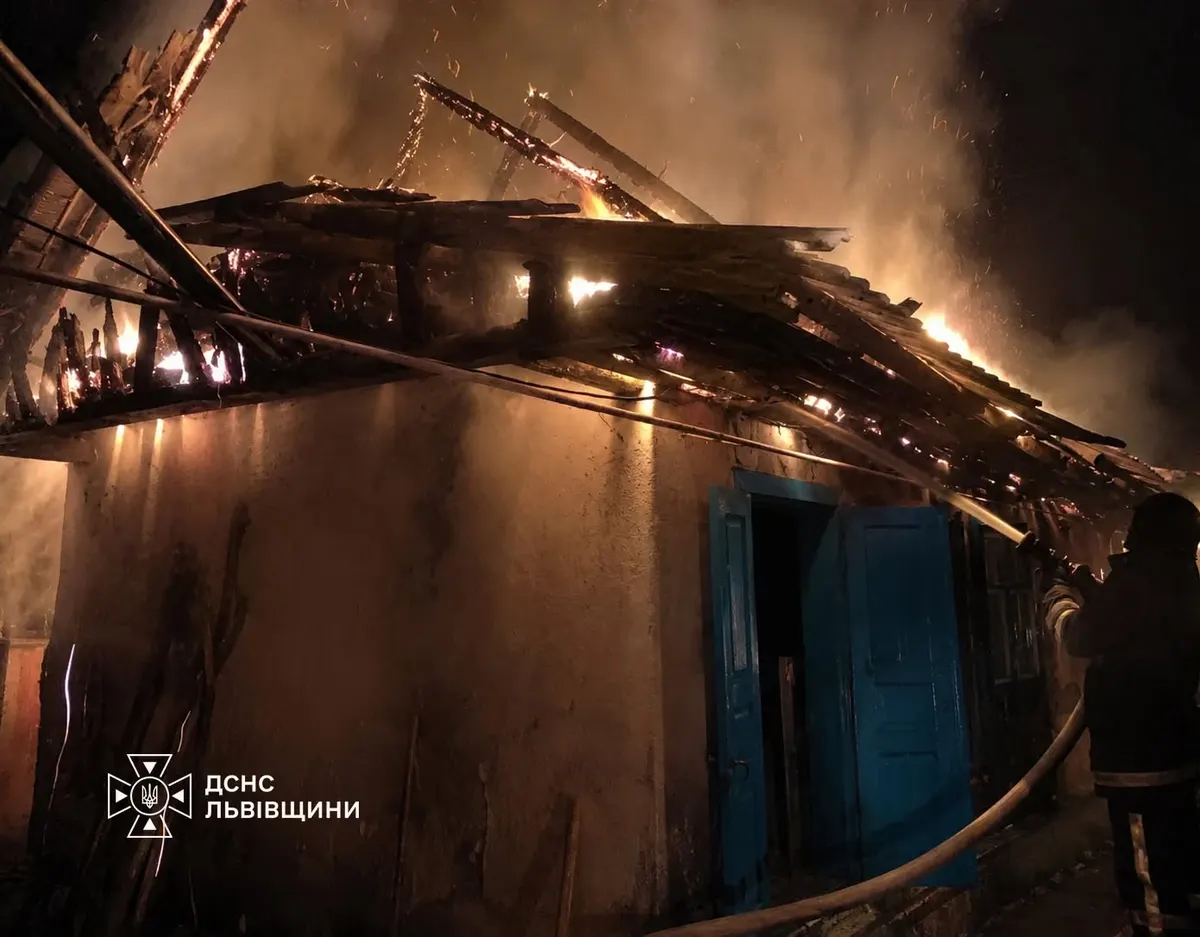 Пожежа на Львівщині: як вберегти оселю від вогню вночі