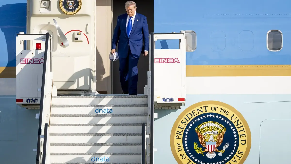 Таємний переліт Трампа: як Білий дім обійшов загрозу з боку Ірану