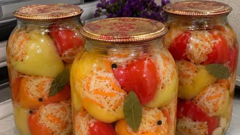 Перець, фарширований капустою: закуска на зиму, яка здивує смаком