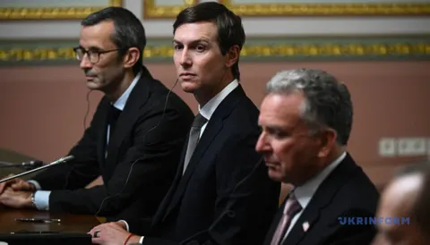 Зміни у переговорній команді США: що це означає для України