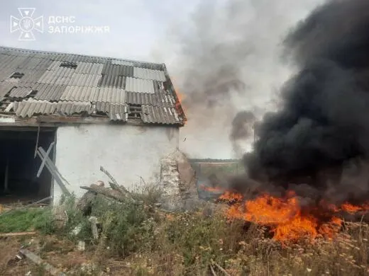 13 пожеж через обстріли на Запоріжжі: що робити мешканцям